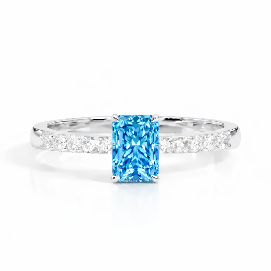 Céleste Radiant Ring